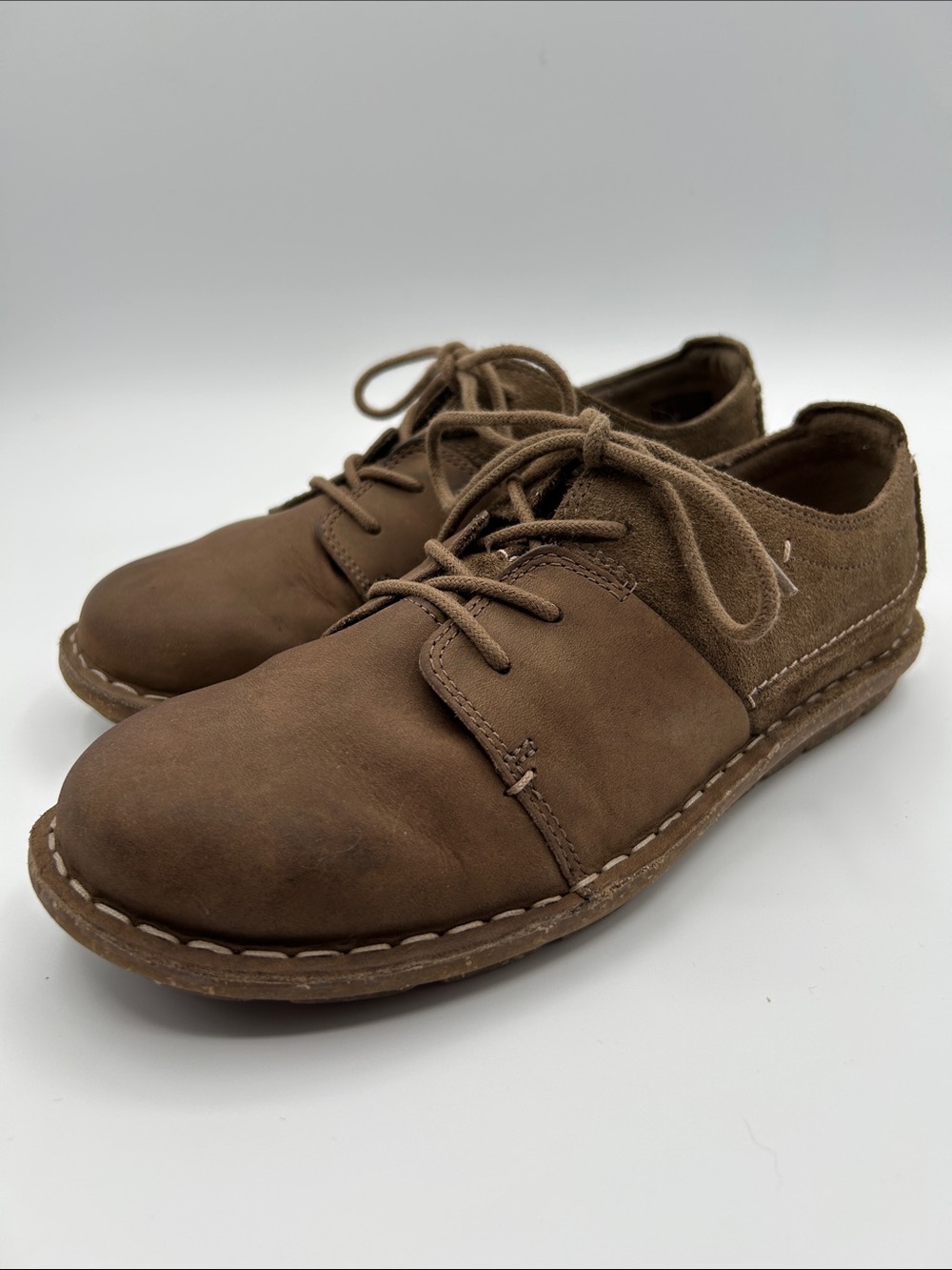 Clarks Brown Suede Lace-Up Flats